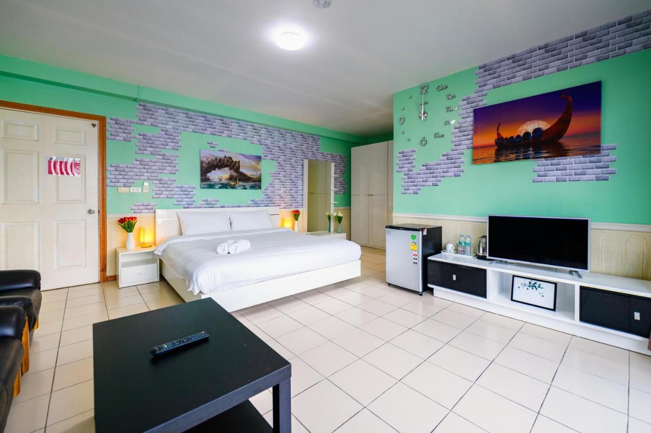 Happy Vikings - Beachfront Jomtien Exterior foto